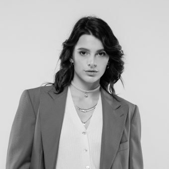 brunette-woman-in-trendy-blazer-standing-with-hand-2023-11-27-04-56-13-utc-1.jpg brunette-woman-in-trendy-blazer-standing-with-hand-2023-11-27-04-56-13-utc-1.jpg